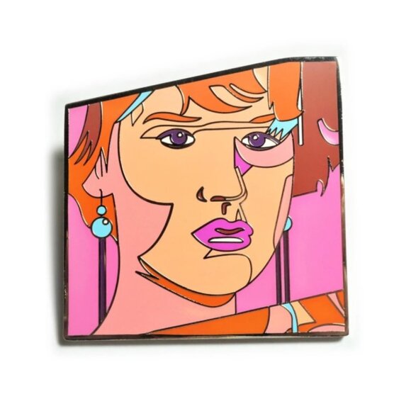 Pretty in Pink Molly Ringwald 80s Style Jumbo Lapel Pin - Picture 1 of 2